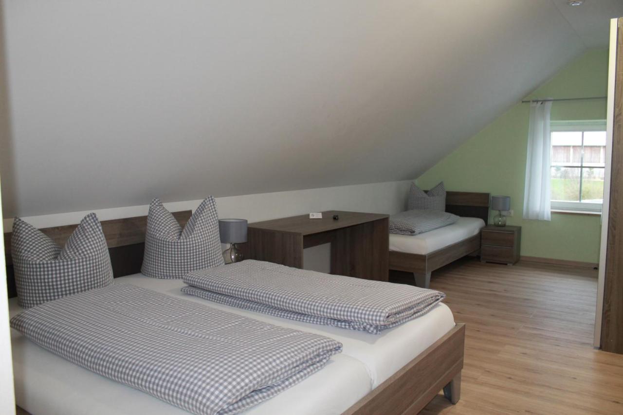 Gnadental-Stuberl Hotel Grossaitingen Eksteriør billede