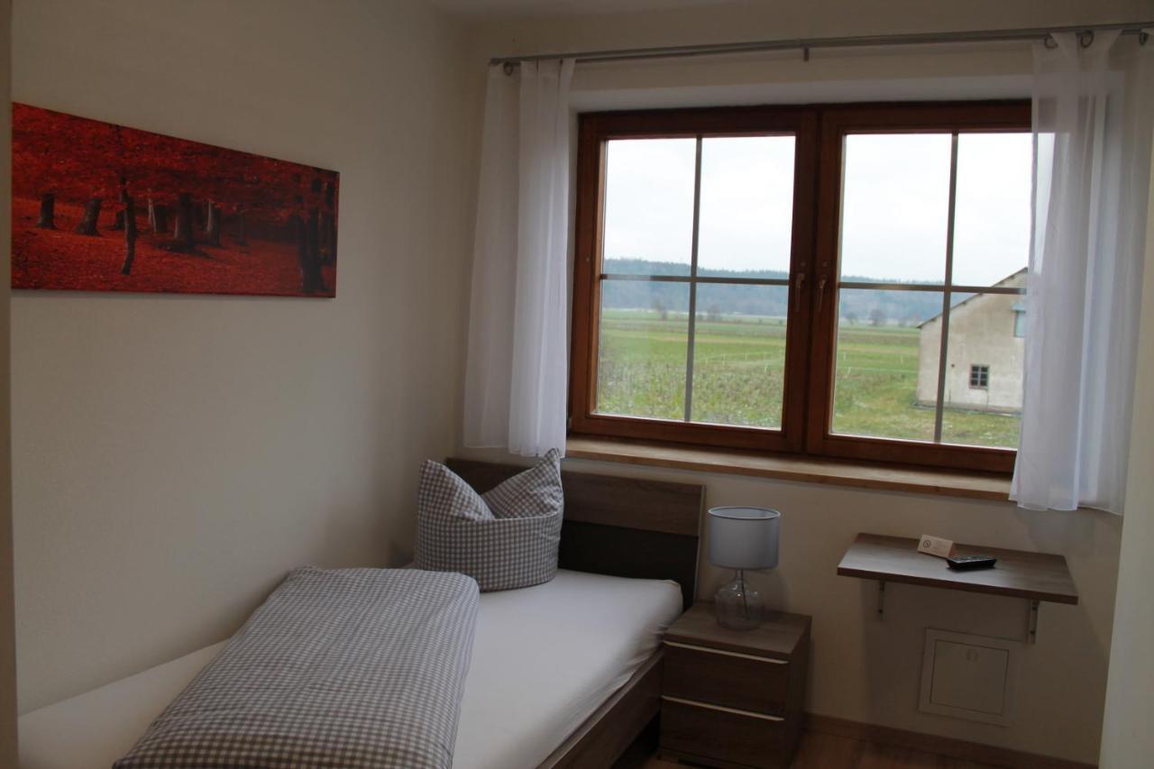 Gnadental-Stuberl Hotel Grossaitingen Eksteriør billede