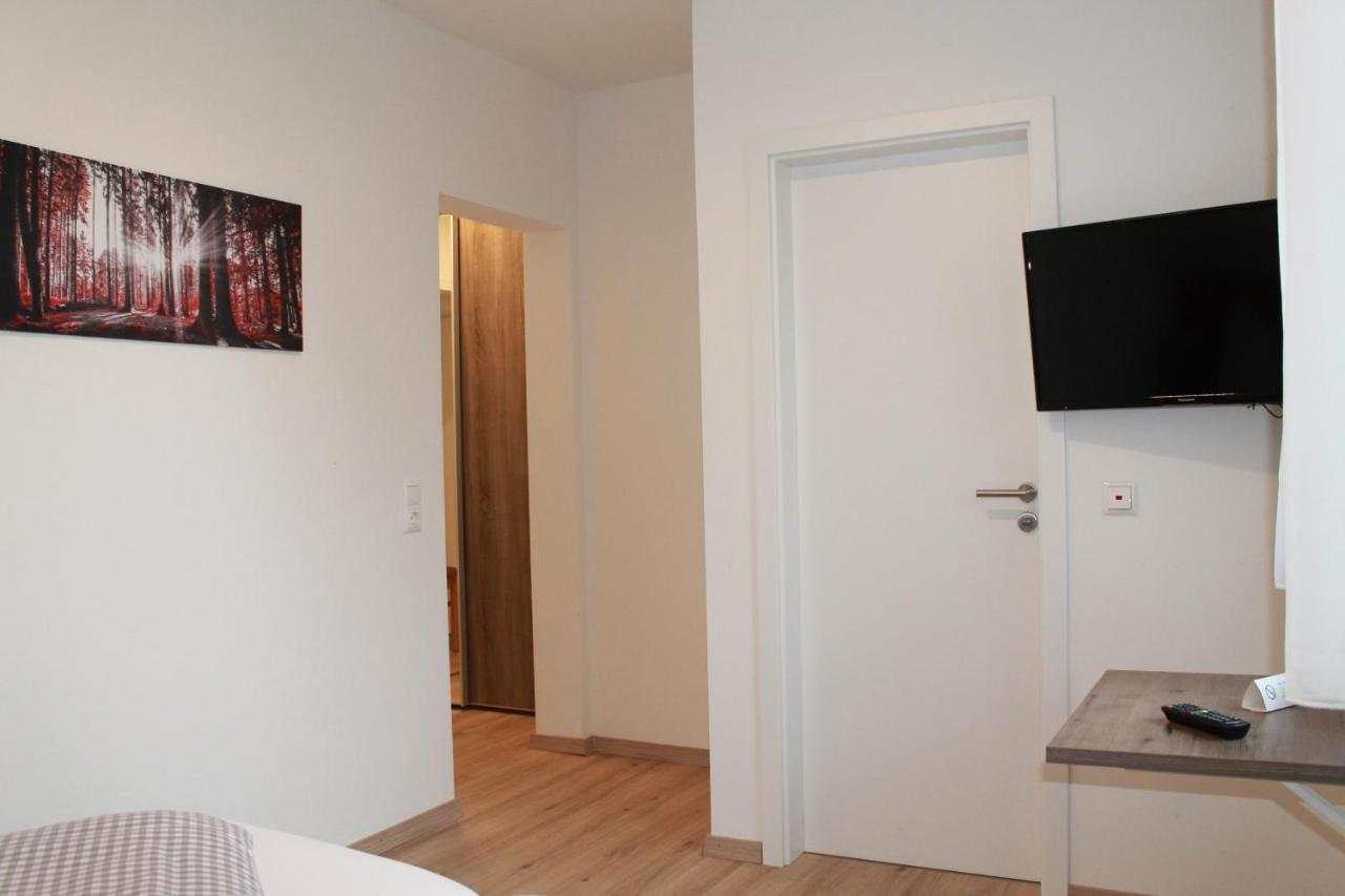 Gnadental-Stuberl Hotel Grossaitingen Eksteriør billede