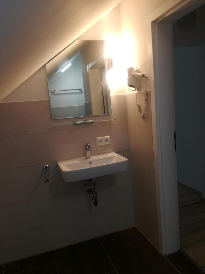 Gnadental-Stuberl Hotel Grossaitingen Eksteriør billede