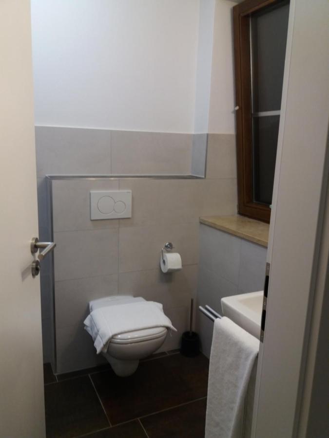 Gnadental-Stuberl Hotel Grossaitingen Eksteriør billede