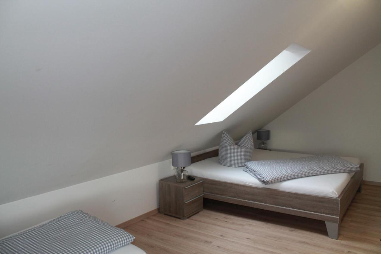 Gnadental-Stuberl Hotel Grossaitingen Eksteriør billede